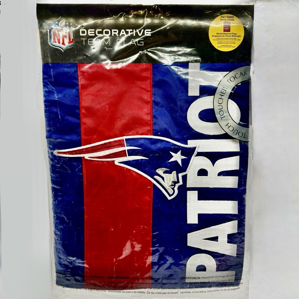NFL New‎ England Patriots 12.5" x 18" Flag Two-Sided
